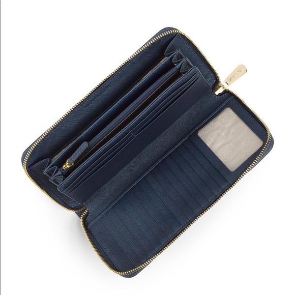 Michael Kors Jet Set Travel Continental Wallet - Picture 2 of 4